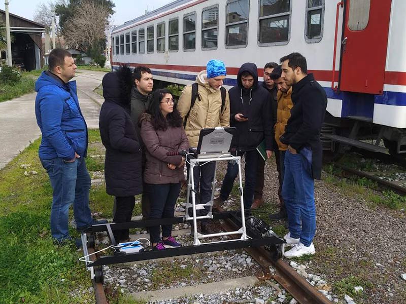 Training for the Turkish engineers in Izmir (Turkey) – 2019. Training on how to use the eddy current flaw detector ETS2-77