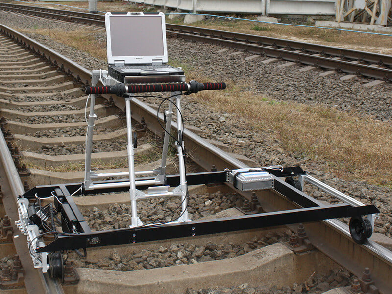 Mechanized eddy current railway crack detector ETS2-77