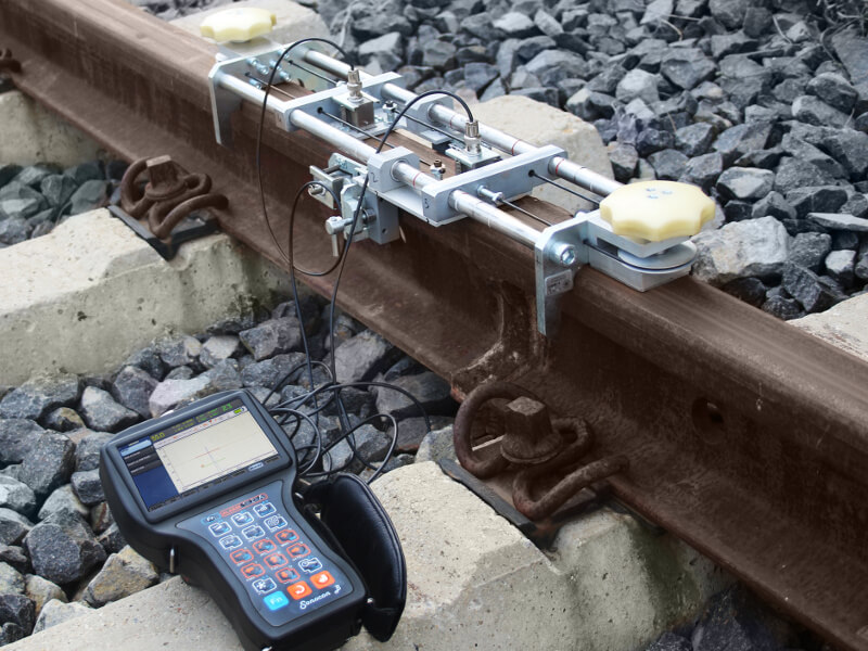 Ultrasonic testing equipment for rail welded joints
