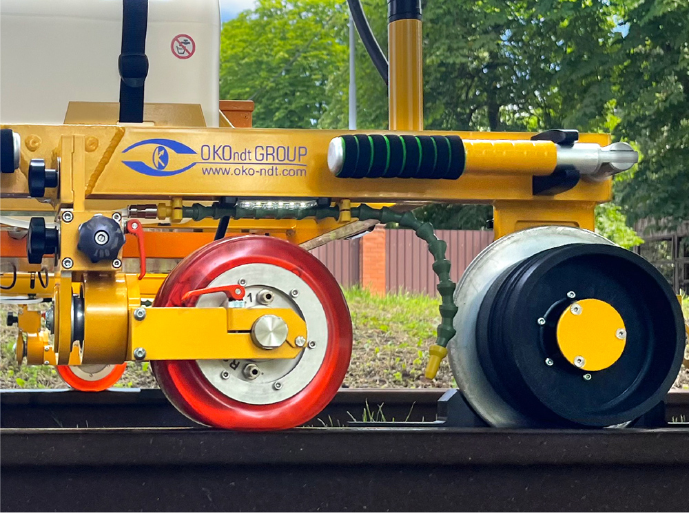 Ultrasonic mechanized flaw detector for inspection of one rail line UDS2-77