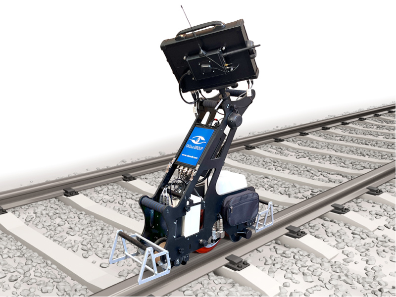 UDS2-77 - Detector de fallas ultrasónico de carriles para la inspección de una línea del ferrocarril (singular) 
